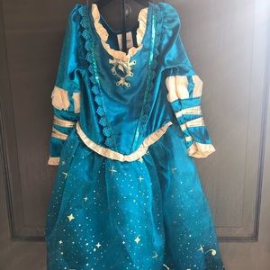 Disney Store Princess Merida Costume 4